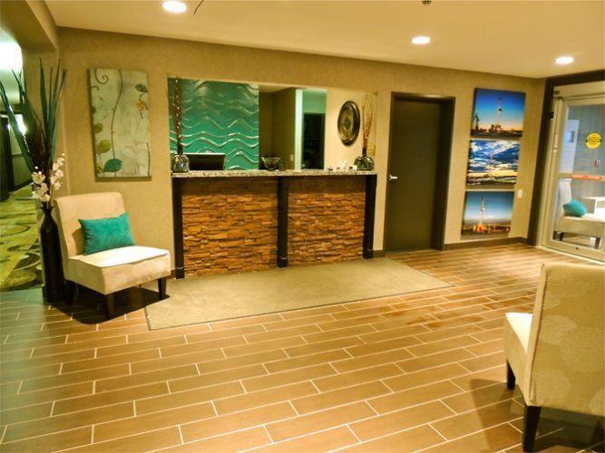 Western Star Inn & Suites Stoughton Exteriér fotografie