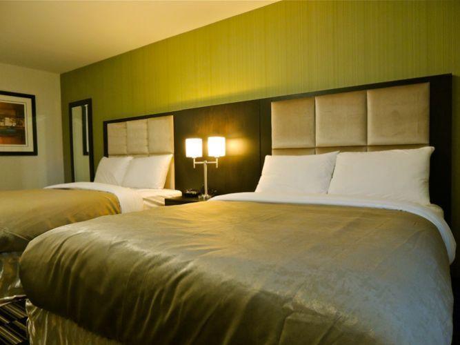 Western Star Inn & Suites Stoughton Exteriér fotografie
